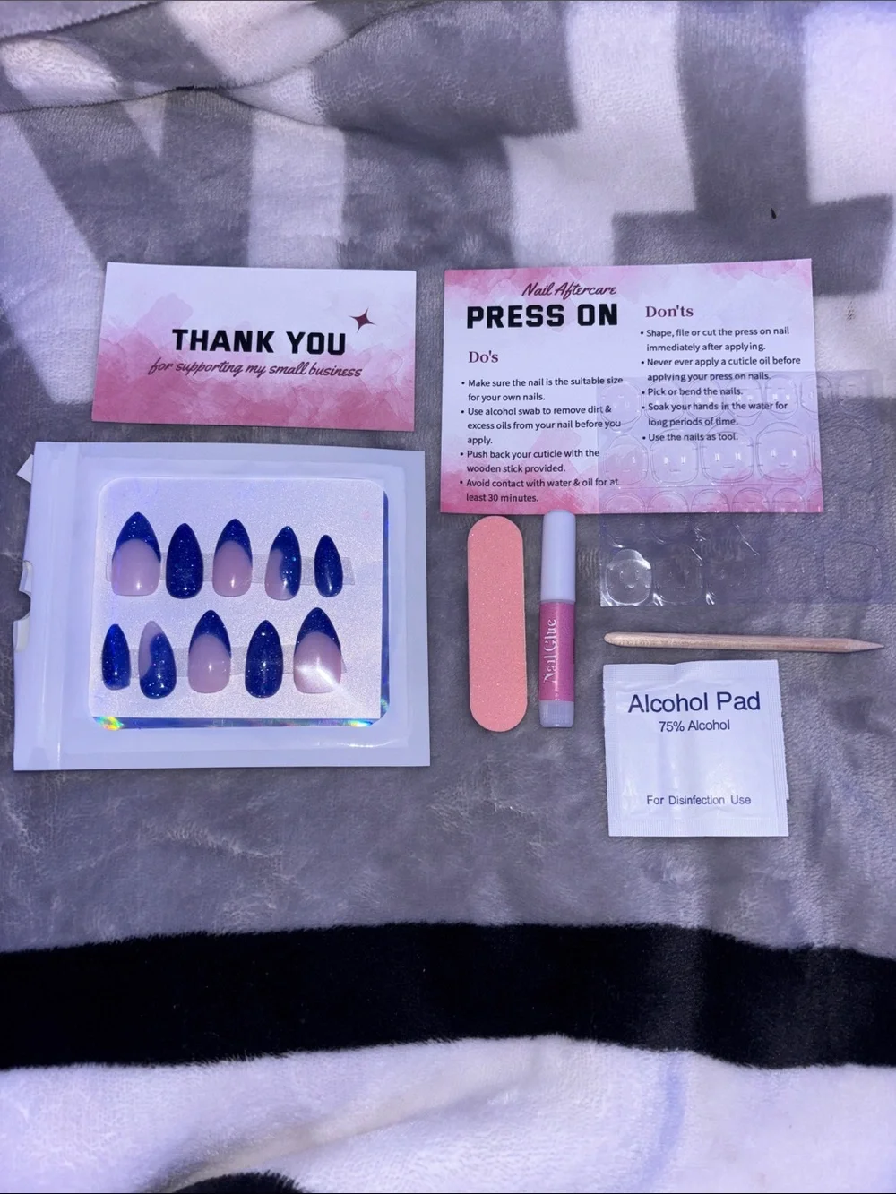 Press-On Nail Set - Blue and Nude Glitter Accent
